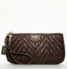 =ขายแล้วค่ะ=กระเป๋าคล้องมือรุ่นใหม่ COACH MADISON CHEVRON BROWN GO GO WRISTLET 46590