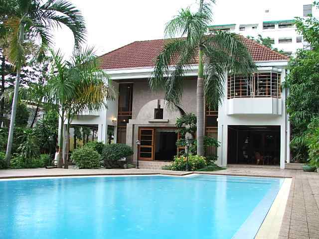 (Rented) Beauty Furnished House For Rent at Ladpraw33 private swimmingpool near MRT Ratchada-Latpraw - คลิกที่นี่เพื่อดูรูปภาพใหญ่