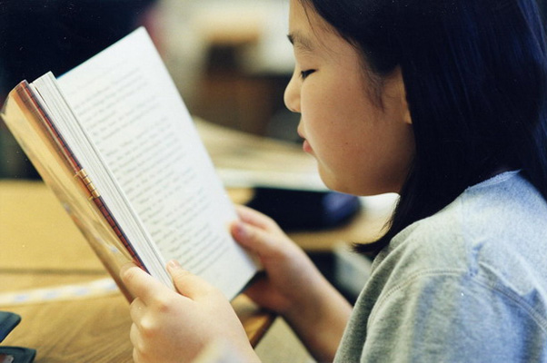 เคล็ดลับอ่านหนังสืออย่างถนอมสายตา