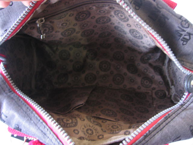 กระเป๋า Kipling รุ่นผ้าลายKipling  ลิงแดง กระเป๋าข้างพื้นดำ - คลิกที่นี่เพื่อดูรูปภาพใหญ่
