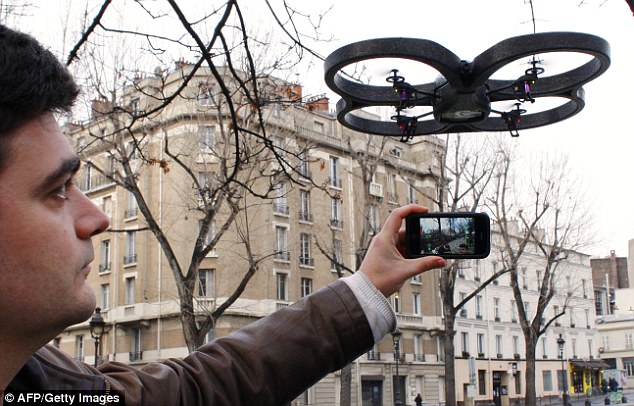 ราคาใหม่ ลดพิเศษAR.Drone จานบินบังคับ ผ่าน IPhone Ipad Ipod ควบคุมผ่านระบบ Wifi - คลิกที่นี่เพื่อดูรูปภาพใหญ่