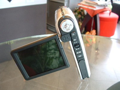 VZ700 กล้องวีดีโอ DV 12ล้าน/ซูมเลนส์(Optical ZooM)/ใช้CCD PANASONIC /จอใหญ่ 3quot;+((เมนูภาษาไทย)) - คลิกที่นี่เพื่อดูรูปภาพใหญ่