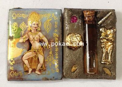 Mae Kamonthip locket (special) by Arjarn Jiam, Mon Raman Charming Mantra. - คลิกที่นี่เพื่อดูรูปภาพใหญ่