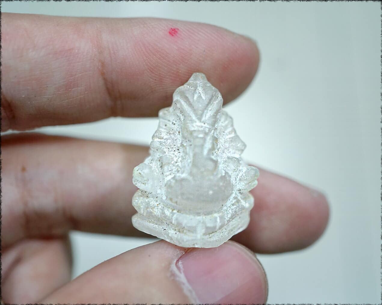 Ganesha (Quartz Crystal) by Phra Arjarn O, Phetchabun. - คลิกที่นี่เพื่อดูรูปภาพใหญ่