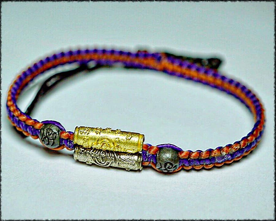 Salika 100thousands Sweetheart Takrud (Bracelet Version, Purple ฺBrown) by Phra Arjarn - คลิกที่นี่เพื่อดูรูปภาพใหญ่
