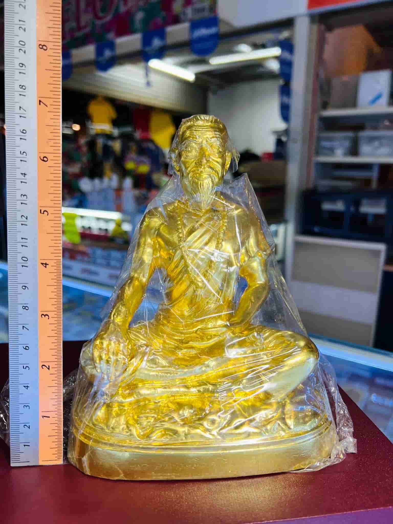 Jīvaka (ฺBucha size,gold leaf decorated) by LP.Key Wat Sri Lamyong, Surin. - คลิกที่นี่เพื่อดูรูปภาพใหญ่