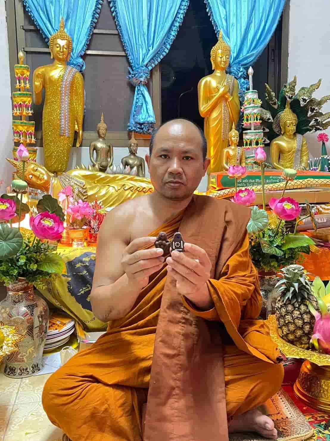 นางพรายล่าสวาท, หลวงพ่อวศิษ อุชูโก, สำนักปฏิบัติธรรมบ้านนาคำ, จ.ร้อยเอ็ด - คลิกที่นี่เพื่อดูรูปภาพใหญ่