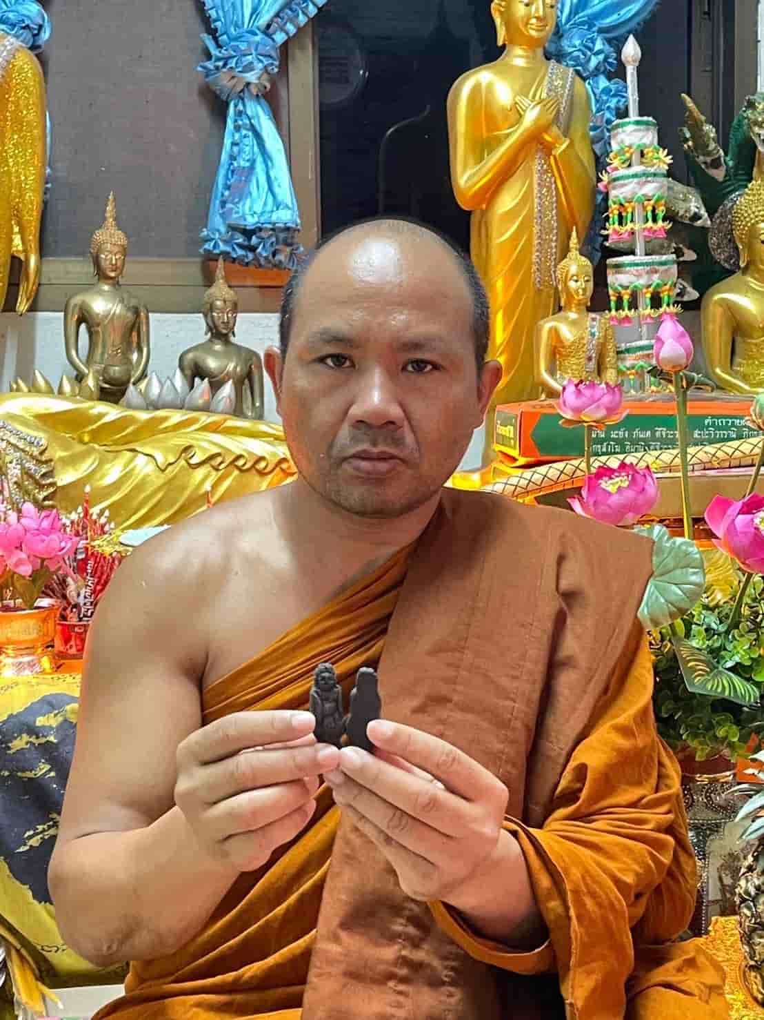 Hoonpayon Phor Khun Sri by LP.Wasit Ausugo, Ban Na Kham Dharma Practice Center. - คลิกที่นี่เพื่อดูรูปภาพใหญ่