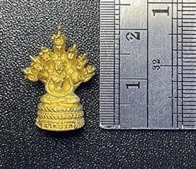 Phra Nak Prok (Small size, Gold plated) by LP.Key, Wat Sri Lumyong, Surin province. - คลิกที่นี่เพื่อดูรูปภาพใหญ่