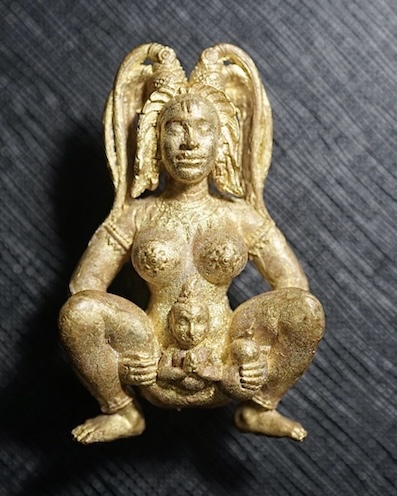 Mother Of Treasury (Brass) by Phra Kru Paladsathian Chanthasuwanno, Wat Rat Pradit, Uttaradit. - คลิกที่นี่เพื่อดูรูปภาพใหญ่