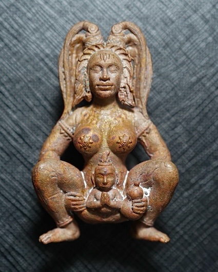 Mother Of Treasury (Copper) by Phra Kru Paladsathian Chanthasuwanno, Wat Rat Pradit. - คลิกที่นี่เพื่อดูรูปภาพใหญ่