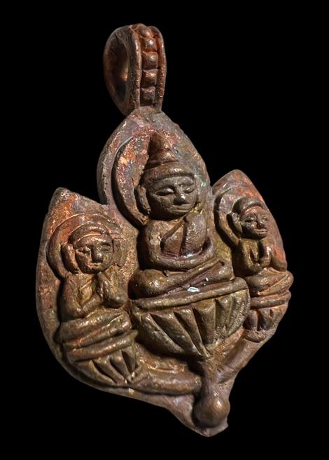Phra Yod Khunphon (Breadfruit Leaf Shape, 1st batch) by Arjarn Pien Hatthayanon, Khao Aor - คลิกที่นี่เพื่อดูรูปภาพใหญ่