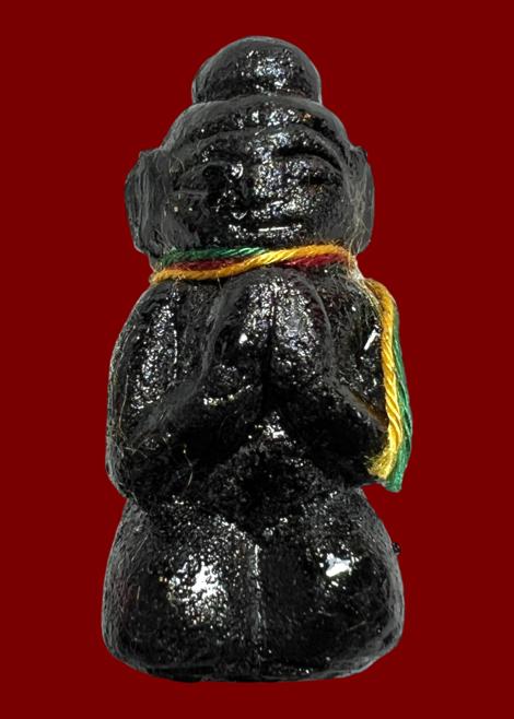 Spell Weaver Kuman Thong (powder material coated with black lacquer) by Arjarn Pien Hatthayanon - คลิกที่นี่เพื่อดูรูปภาพใหญ่