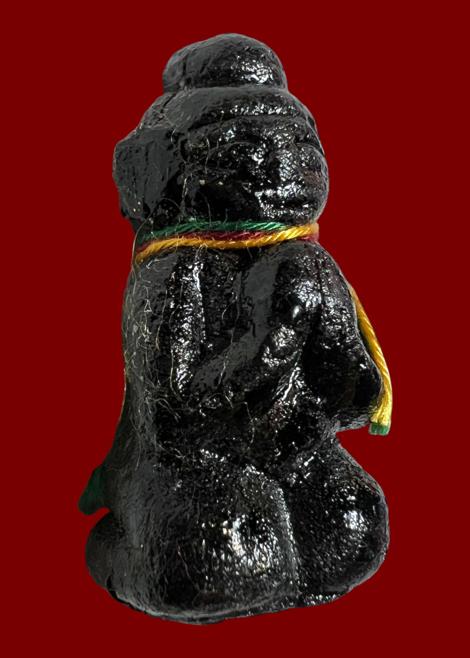 Spell Weaver Kuman Thong (powder material coated with black lacquer) by Arjarn Pien Hatthayanon - คลิกที่นี่เพื่อดูรูปภาพใหญ่