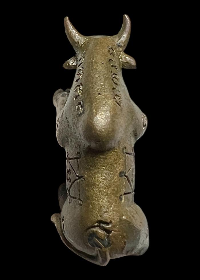 Supreme Sorcerous Bull (ancient bronze material) by Arjarn Pien Hatthayanon, Khao Aor. - คลิกที่นี่เพื่อดูรูปภาพใหญ่