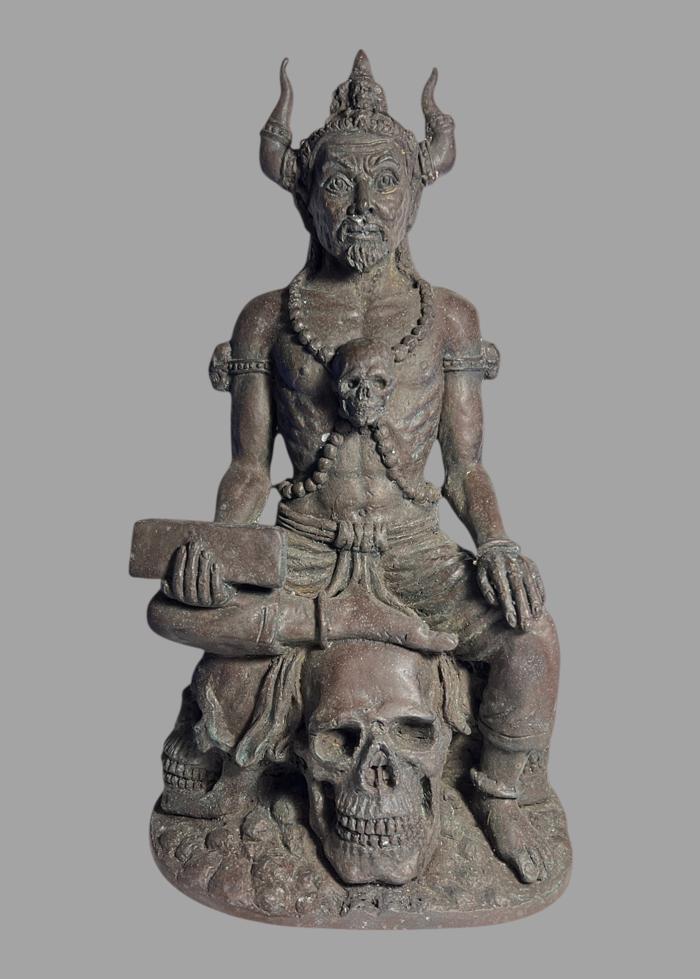 Lord Yama (altar statue,vintage rust patina) by Arjarn Pien Hatthayanon, Khao Aor. - คลิกที่นี่เพื่อดูรูปภาพใหญ่