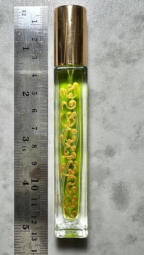 Seven Celestial Apsaras Perfume (small bottle) by Arjarn Inkaew, Dong Phaya Tham Magic Institution. - คลิกที่นี่เพื่อดูรูปภาพใหญ่