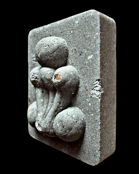 พระปิดตาผงพิเศษ (พิมพ์:กระดูกผีวัดโพธิ์) พระราชสิริวัชรรังษี หลวงพ่อท่านเจ้าคุณชำนาญ - คลิกที่นี่เพื่อดูรูปภาพใหญ่