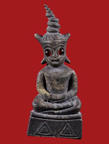 Supreme Mantra Crescent Moon Ngang (bronze alloy material) by Arjarn Ongart Seengam. - คลิกที่นี่เพื่อดูรูปภาพใหญ่