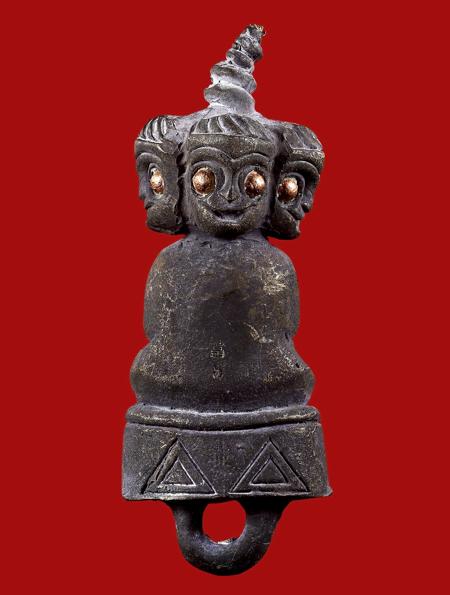 Supreme Mantra Crescent Moon Ngang (bronze alloy,extraordinary four-face) by Arjarn Ongart Seengam. - คลิกที่นี่เพื่อดูรูปภาพใหญ่