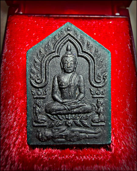 พระขุนแผนผงพราย (รุ่น:กองบุญกฐิน2568) พระราชสิริวัชรรังษี หลวงพ่อท่านเจ้าคุณชำนาญ - คลิกที่นี่เพื่อดูรูปภาพใหญ่