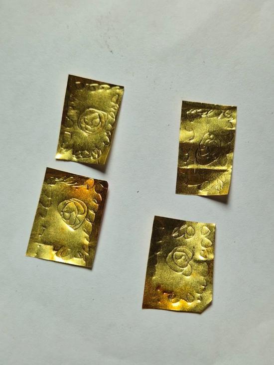 Four-Element Takrut (series:Saturday 5/5,gold material) by Luang Por Than Chao Khun Chamnan - คลิกที่นี่เพื่อดูรูปภาพใหญ่