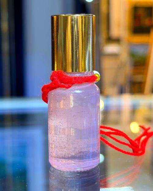 น้ำมันแม่พญาสมเสก (ขวดสีชมพู) อาจารย์อินทร์แก้ว, สำนักดงพญาธรรม - คลิกที่นี่เพื่อดูรูปภาพใหญ่