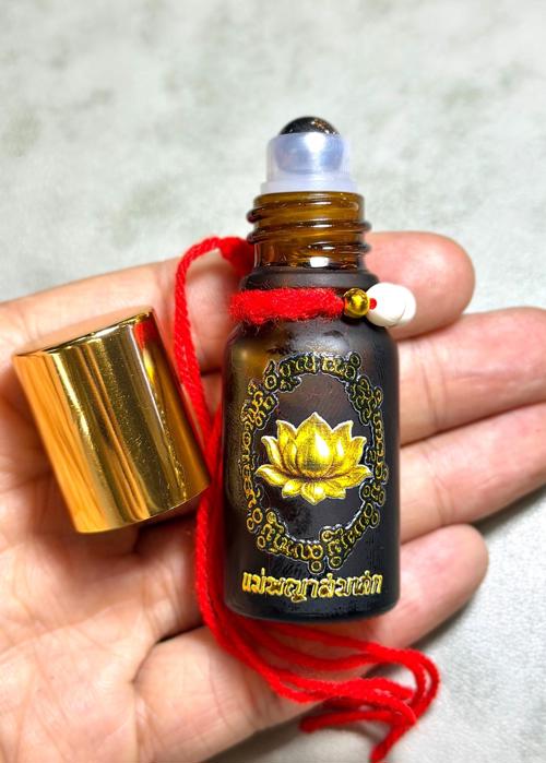 น้ำมันแม่พญาสมเสก (ขวดสีน้ำตาล) อาจารย์อินทร์แก้ว, สำนักดงพญาธรรม - คลิกที่นี่เพื่อดูรูปภาพใหญ่