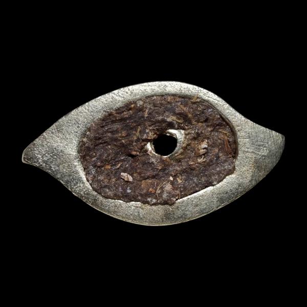 Narai’s All-Seeing Eye (alpaca material) by Arjarn Inkaew, Dong Phaya Tham Institution. - คลิกที่นี่เพื่อดูรูปภาพใหญ่