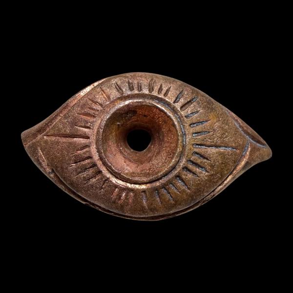 Narai’s All-Seeing Eye (bronze material) by Arjarn Inkaew, Dong Phaya Tham Institution. - คลิกที่นี่เพื่อดูรูปภาพใหญ่