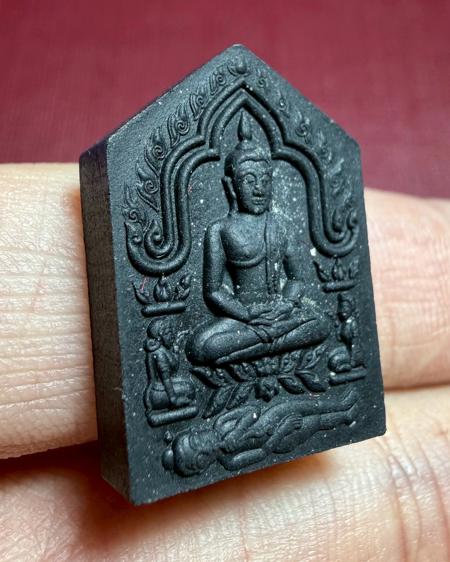 พระขุนแผนผงพราย (รุ่น:กองบุญกฐิน2568, ฝังตะกรุดทองคำ) พระราชสิริวัชรรังษี หลวงพ่อท่านเจ้าคุณชำนาญ - คลิกที่นี่เพื่อดูรูปภาพใหญ่