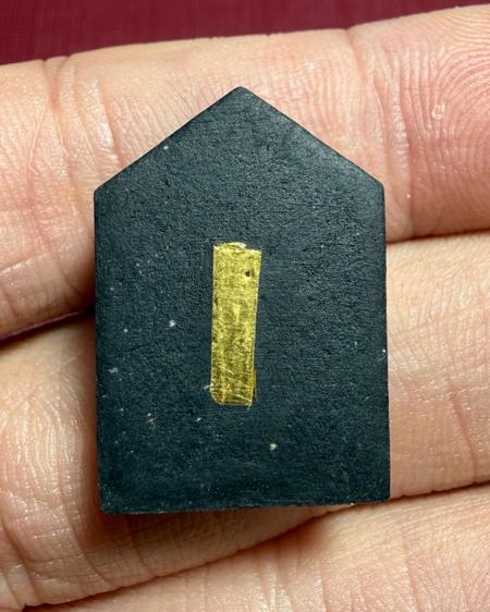 พระขุนแผนผงพราย (รุ่น:กองบุญกฐิน2568, ฝังตะกรุดทองคำ) พระราชสิริวัชรรังษี หลวงพ่อท่านเจ้าคุณชำนาญ - คลิกที่นี่เพื่อดูรูปภาพใหญ่