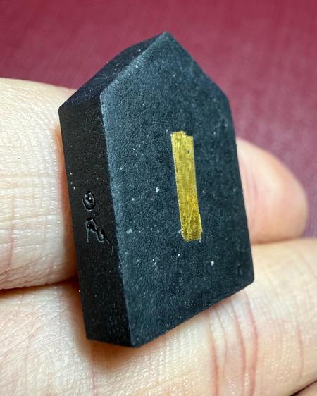 พระขุนแผนผงพราย (รุ่น:กองบุญกฐิน2568, ฝังตะกรุดทองคำ) พระราชสิริวัชรรังษี หลวงพ่อท่านเจ้าคุณชำนาญ - คลิกที่นี่เพื่อดูรูปภาพใหญ่