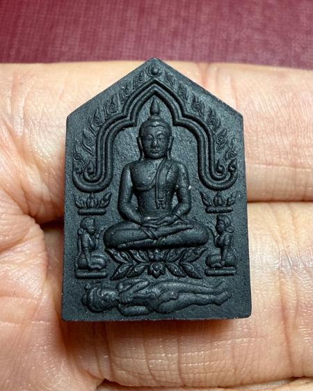 พระขุนแผนผงพราย (รุ่น:กองบุญกฐิน2568, ฝังตะกรุดเงิน) พระราชสิริวัชรรังษี หลวงพ่อท่านเจ้าคุณชำนาญ - คลิกที่นี่เพื่อดูรูปภาพใหญ่