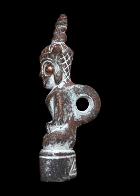 พญางั่งมหามนตราจันทร์เสี้ยว (พิมพ์เล็ก, เนื้อนวะโลหะ) อาจารย์องอาจ สีงาม - คลิกที่นี่เพื่อดูรูปภาพใหญ่