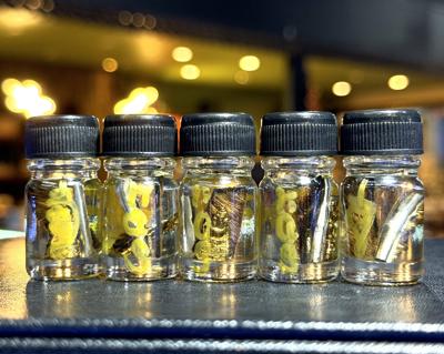 น้ำมันสมิงกินเหยื่อ (รุ่น.2) อาจารย์โอ ศักดา สำนักบ้านต้องมนต์ - คลิกที่นี่เพื่อดูรูปภาพใหญ่