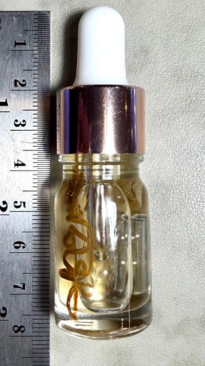 น้ำมันพญาปากเข็ด (รุ่น.2) อาจารย์โอ ศักดา สำนักบ้านต้องมนต์ - คลิกที่นี่เพื่อดูรูปภาพใหญ่