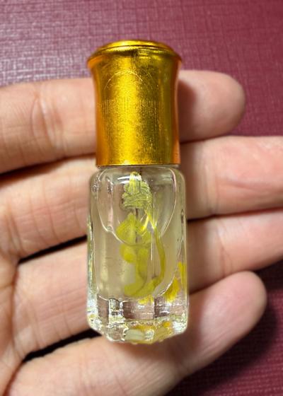 น้ำมันกั่วเผาะอัปสรพลีกาย (รุ่น.3) อาจารย์โอ ศักดา สำนักบ้านต้องมนต์ - คลิกที่นี่เพื่อดูรูปภาพใหญ่