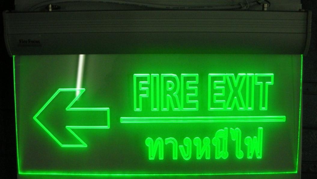 LED lamp Fire Exit Sign Emergency Light  2-side, 2-hour : F8 model - คลิกที่นี่เพื่อดูรูปภาพใหญ่
